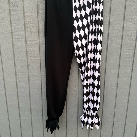 Evil Jester Men’s Costume - Picture 10 of 14